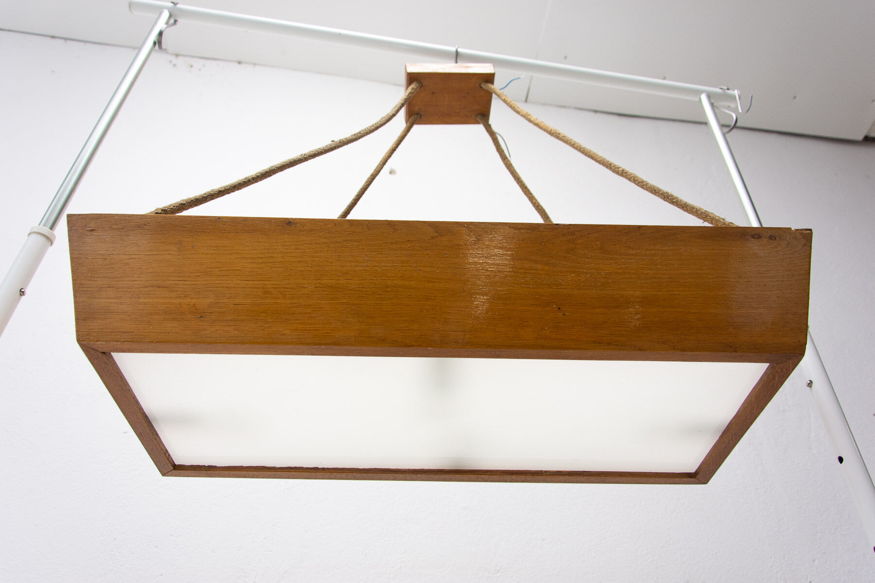 Suspension en bois par Krásná Jizba, années 1950, Tchécoslovaquie