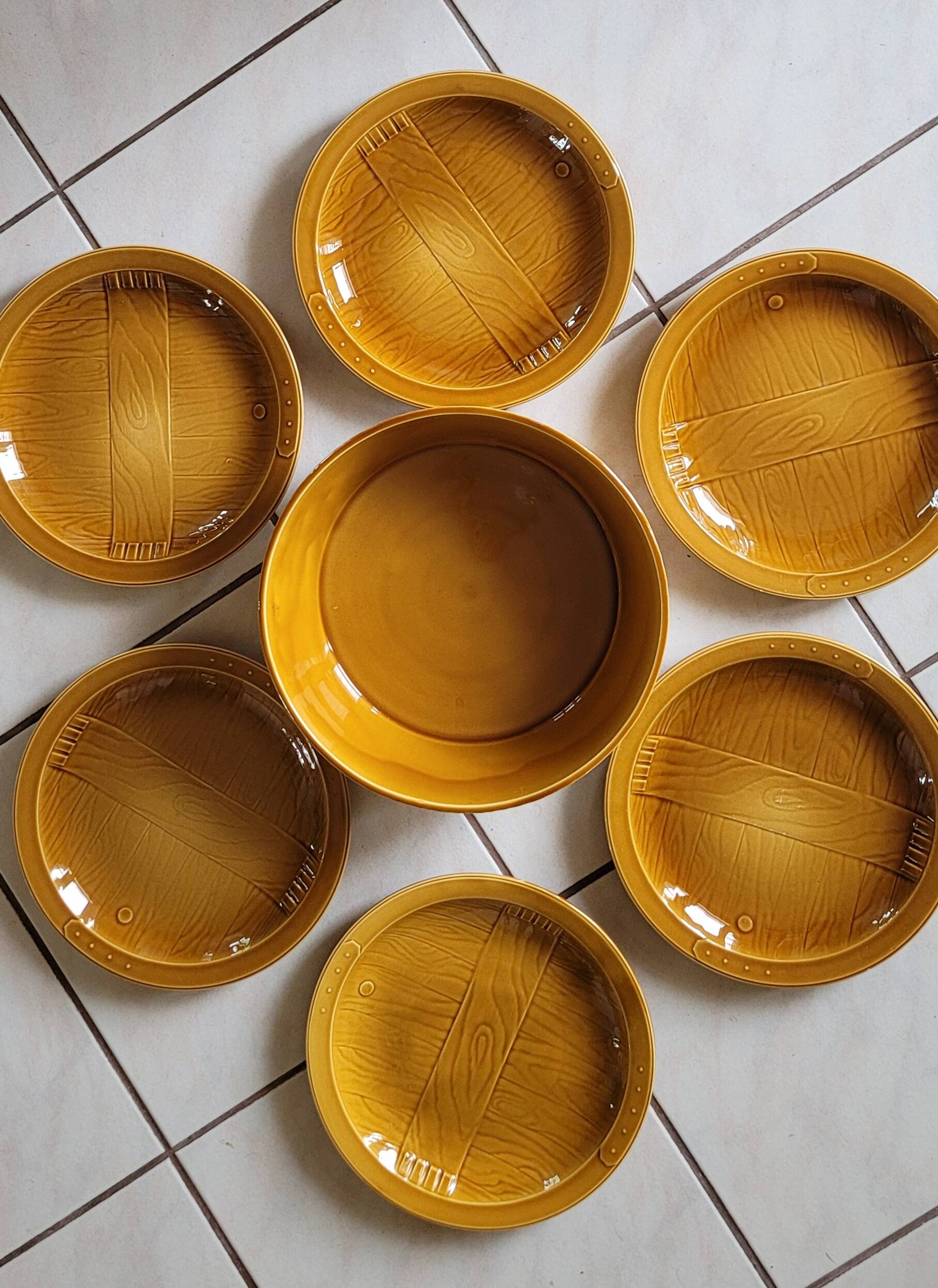 GIEN plates with dish