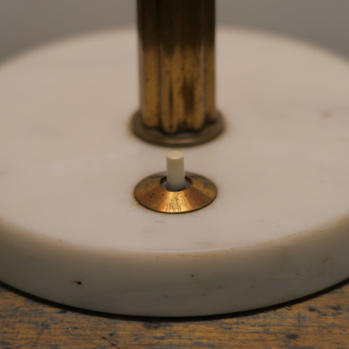 Table lamp in brass, glass and marble attributed to Stilux, Italy, 1950s.