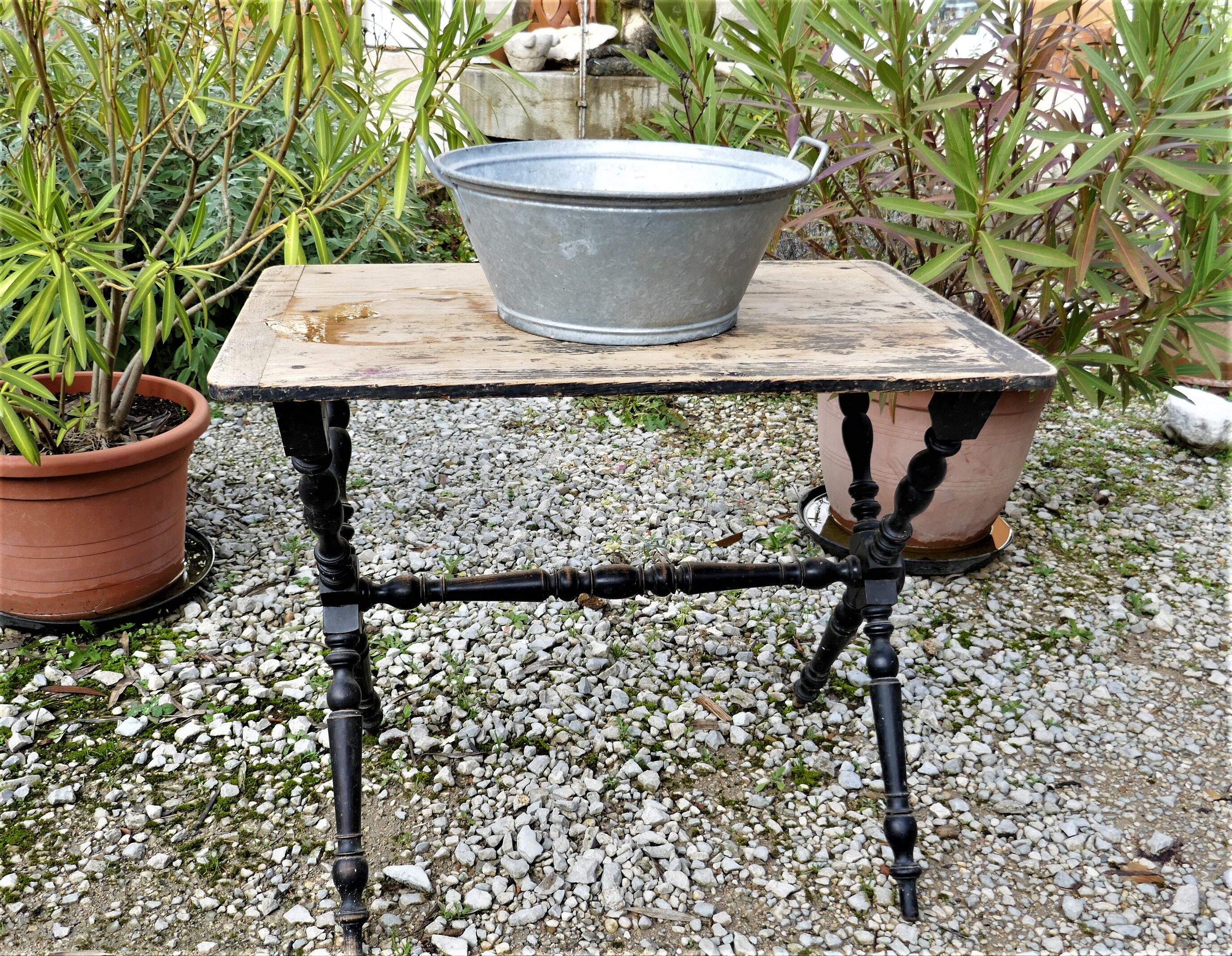 Zinc basin
