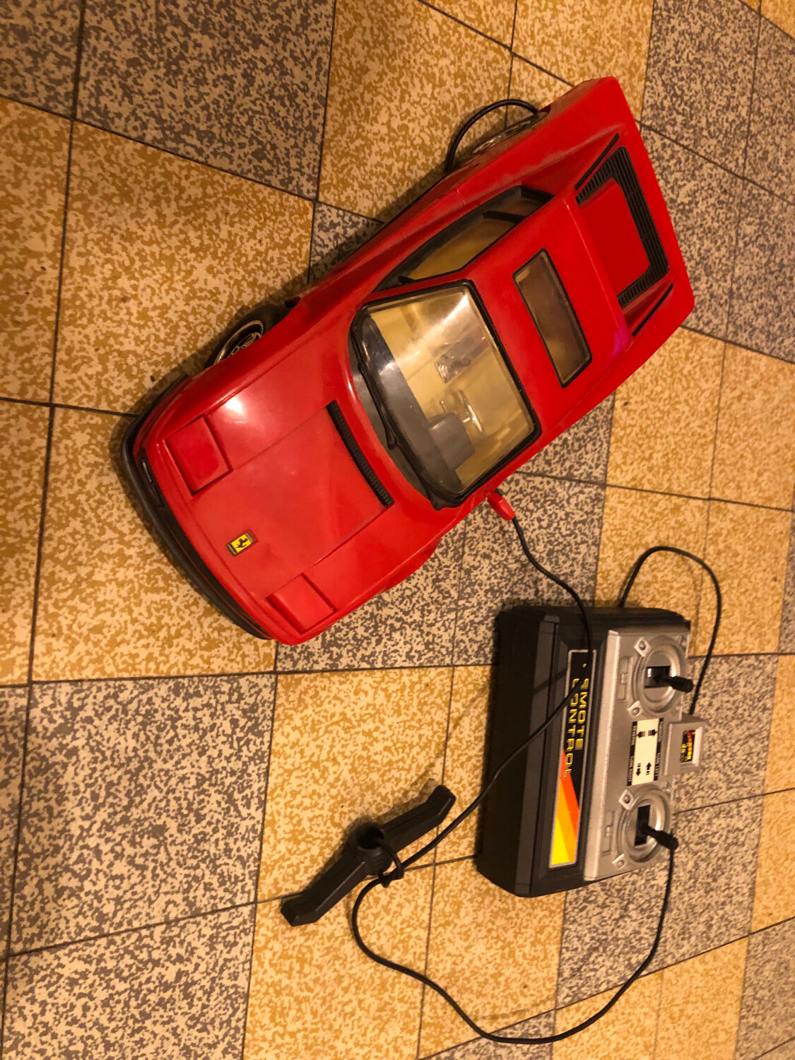 Vintage Ferrari F40 remote control car