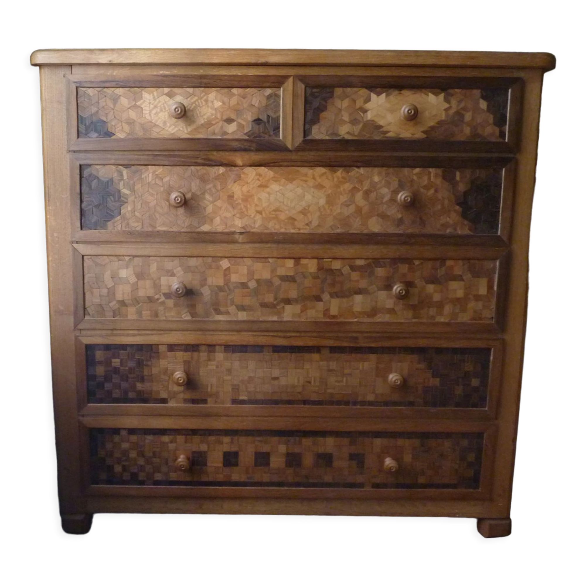 Marquetry chest of drawers