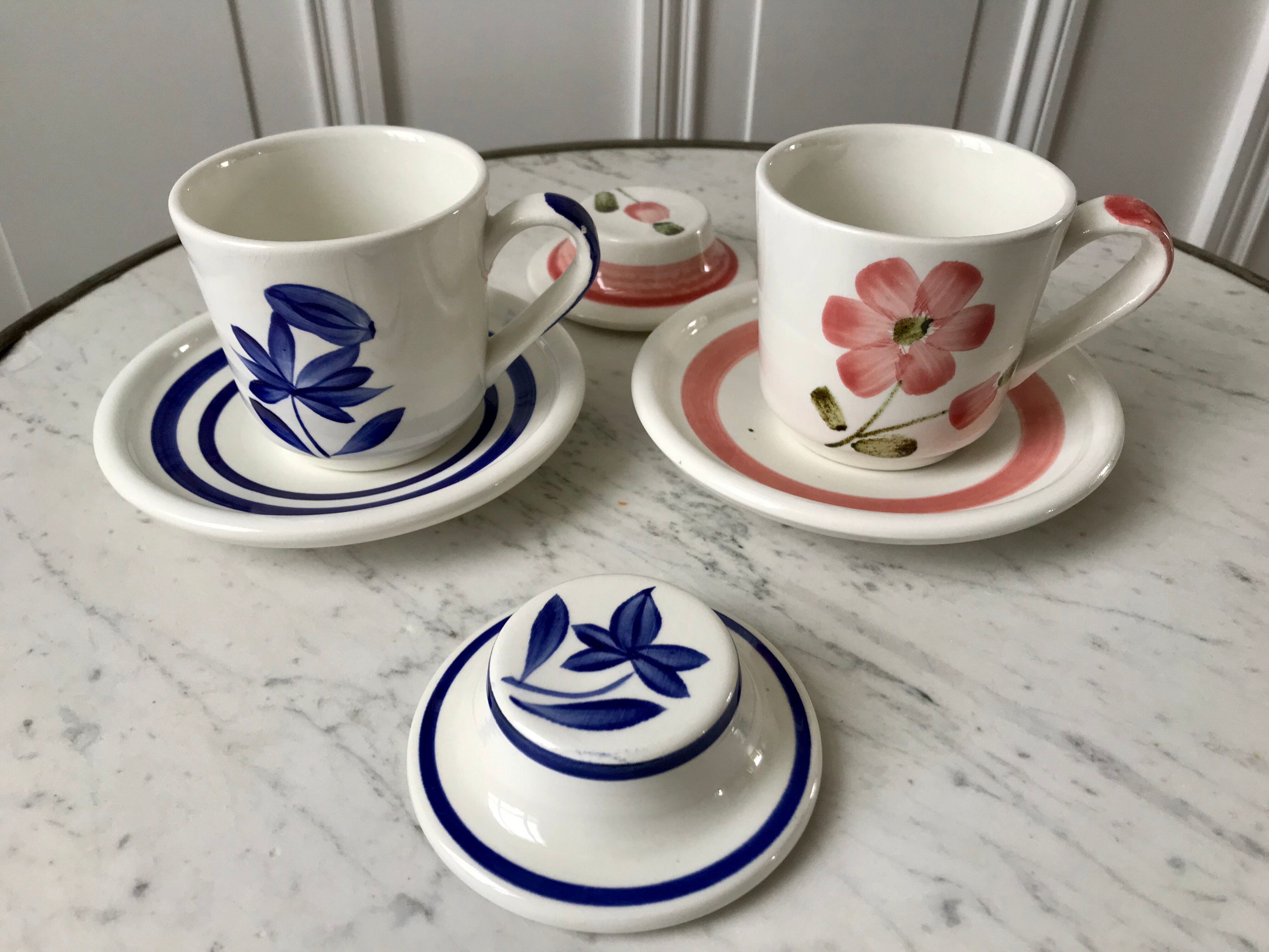 Duo of tea cups / herbal teas Sarreguemines colorful 50s