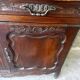 Buffet deux corps ancien en chêne sculpté – Style Louis XV – Vaisselie