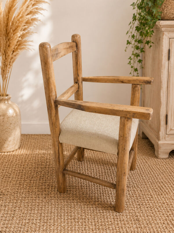 Fauteuil vintage pour enfant