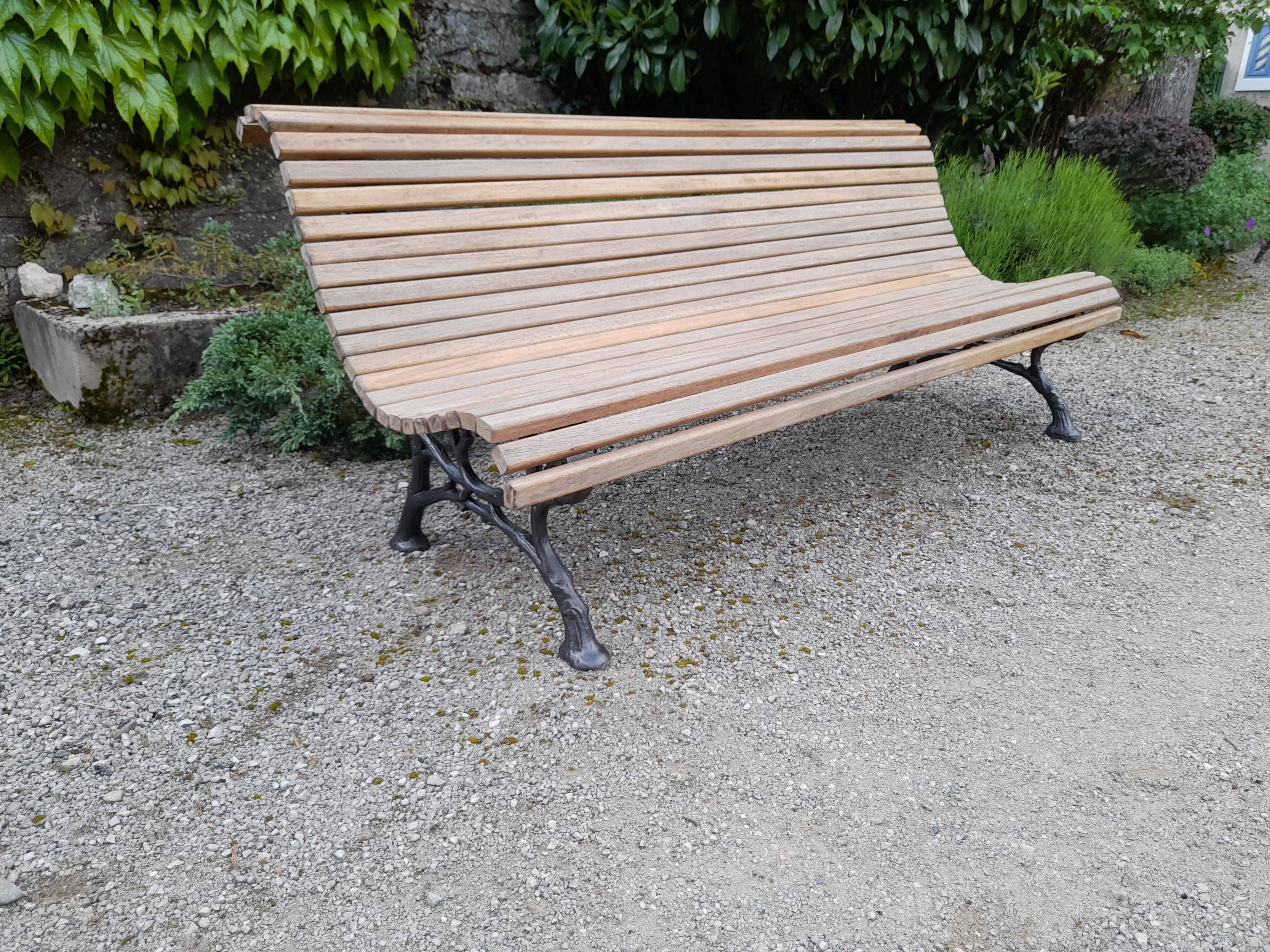 Banc de jardin ancien