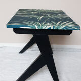 Low table feet compass