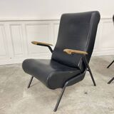 Duo de fauteuils vintage en simili-cuir noir