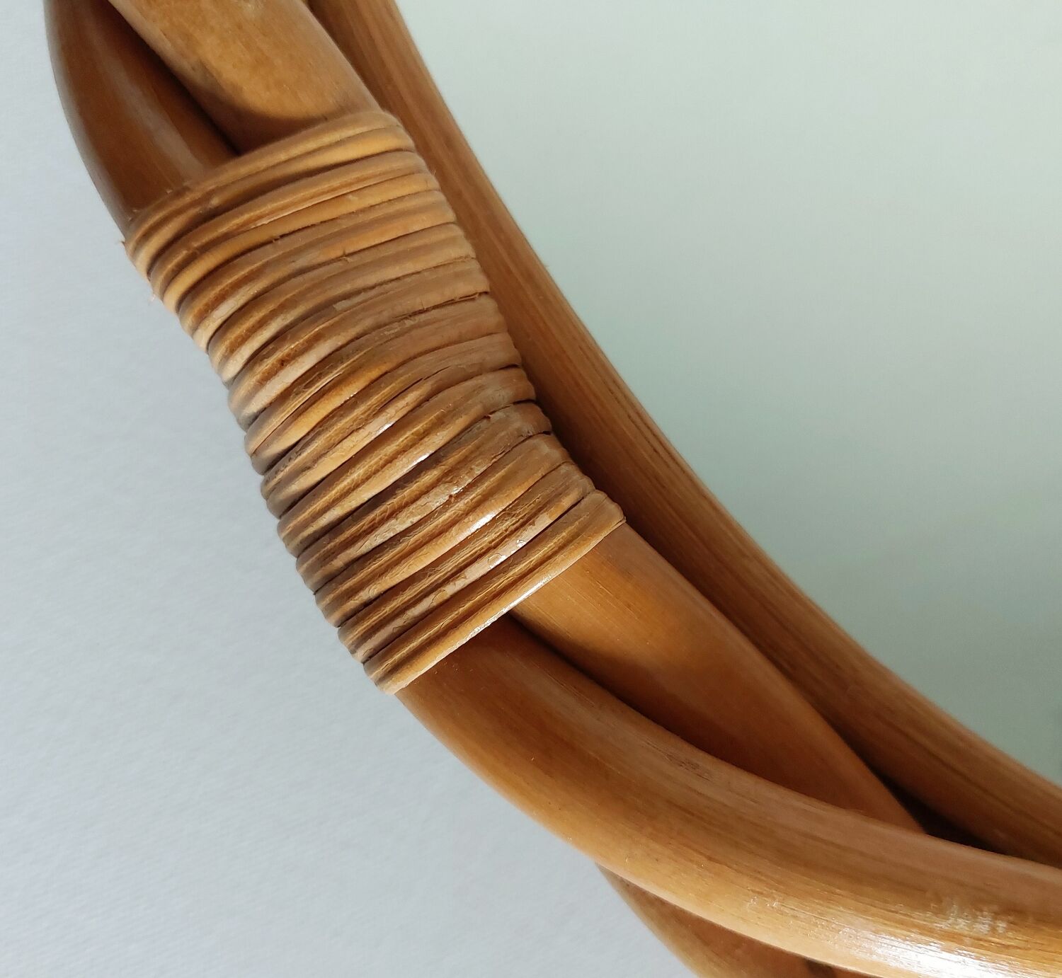 Bamboo circular mirror