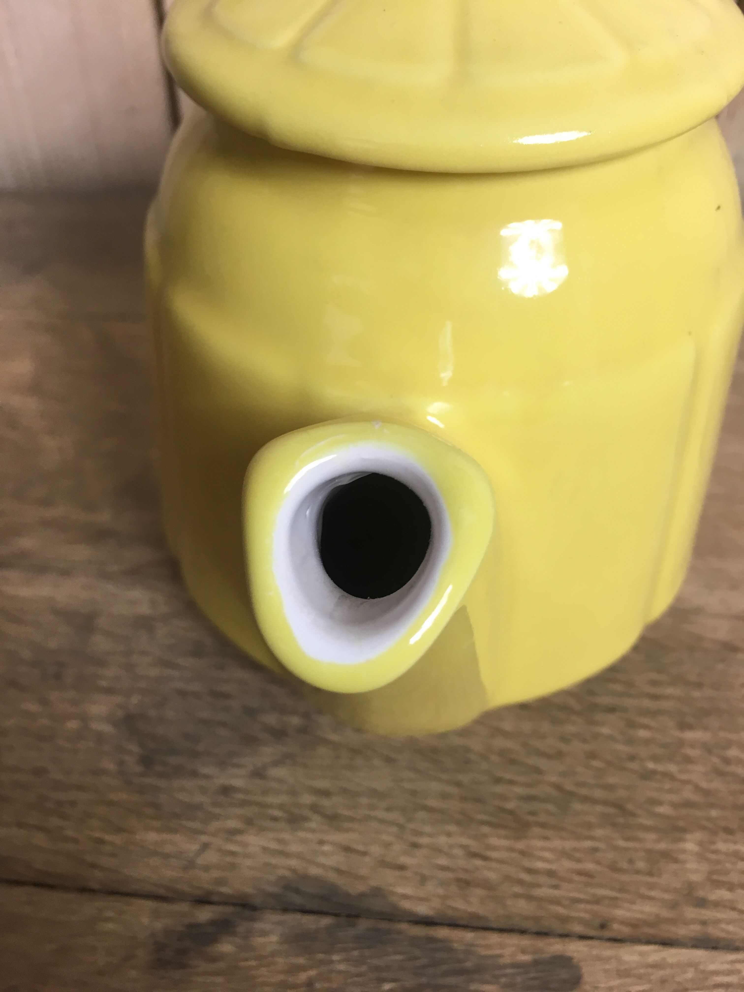 Vintage teapot digoin