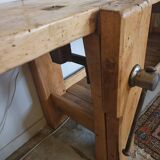 Carpenter's workbench