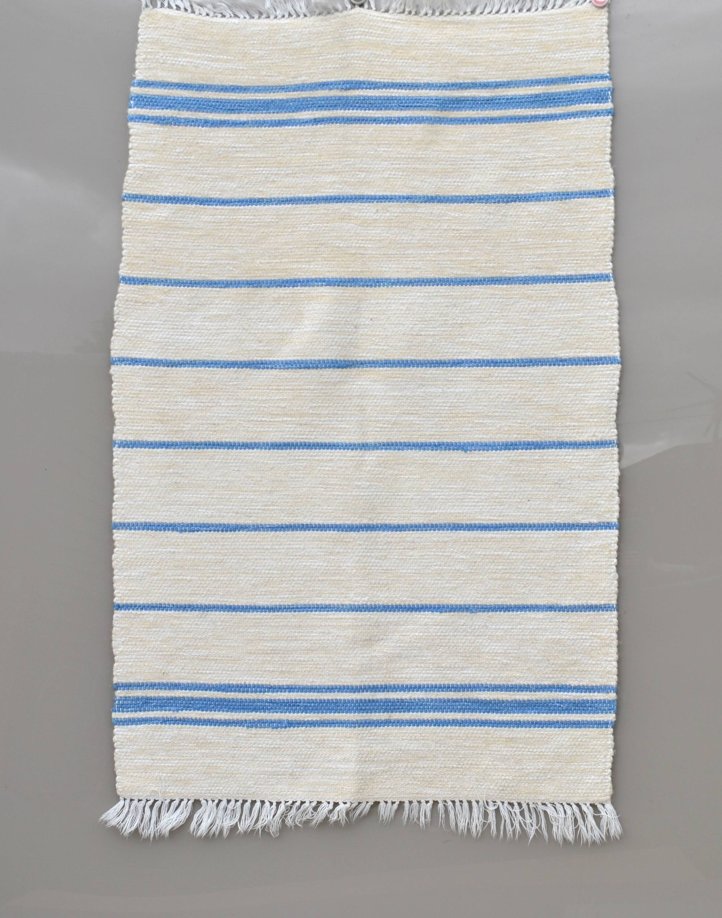 White rug, Sweden 96x60cm