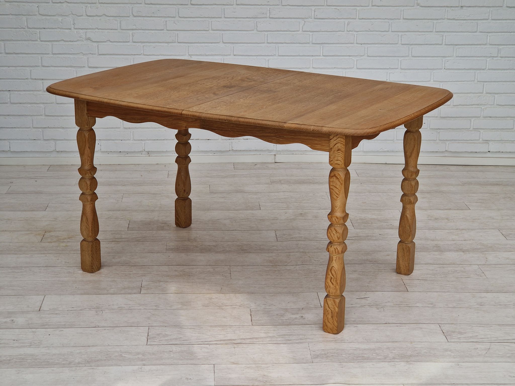 Danish dinning set of table and four chairs in oak and wool.