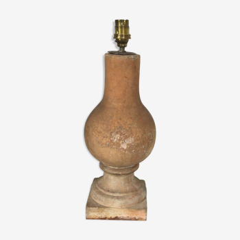 Pied de lampe balustre en terre cuite