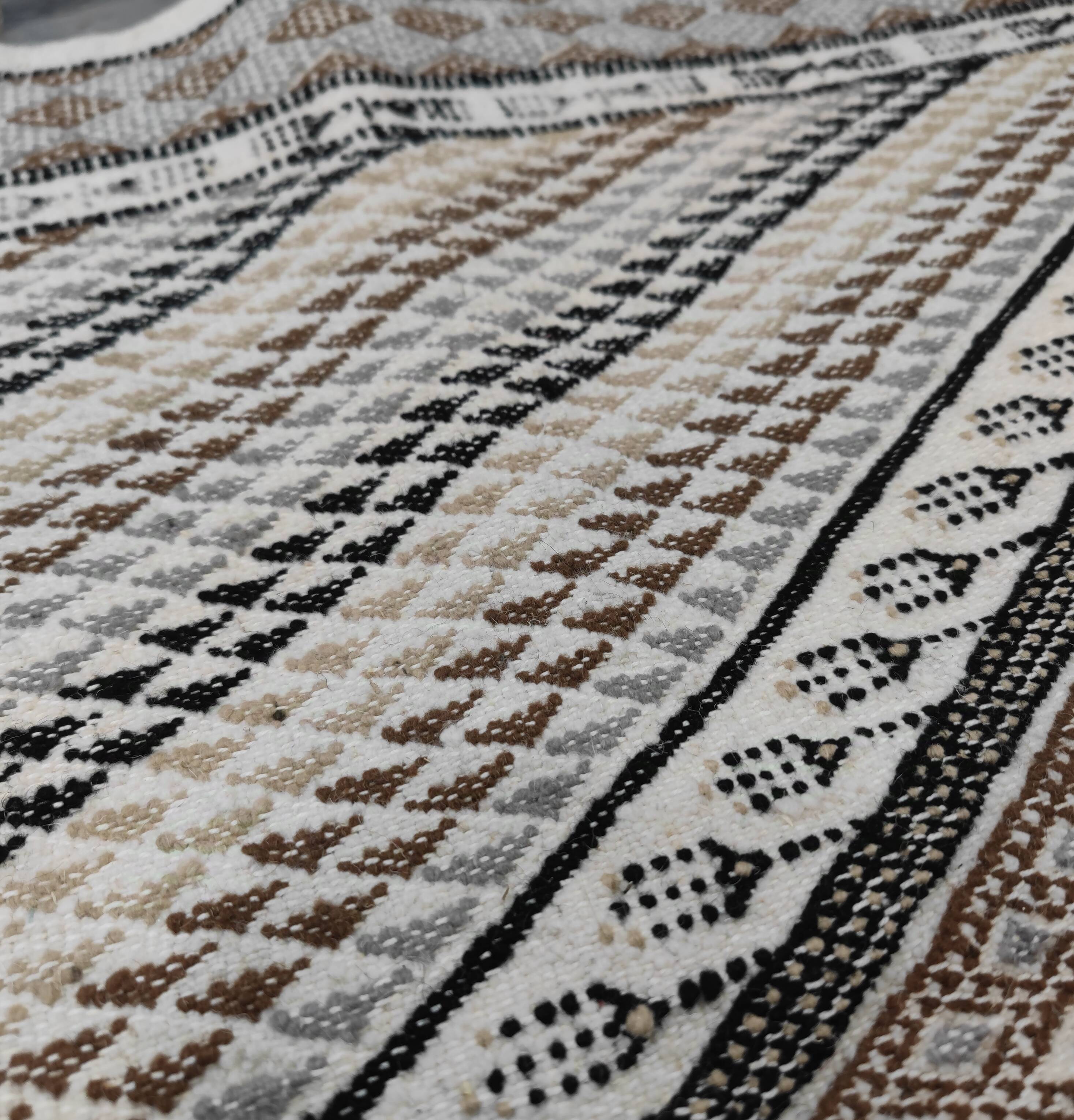 Hand-woven margoum rug in natural wool