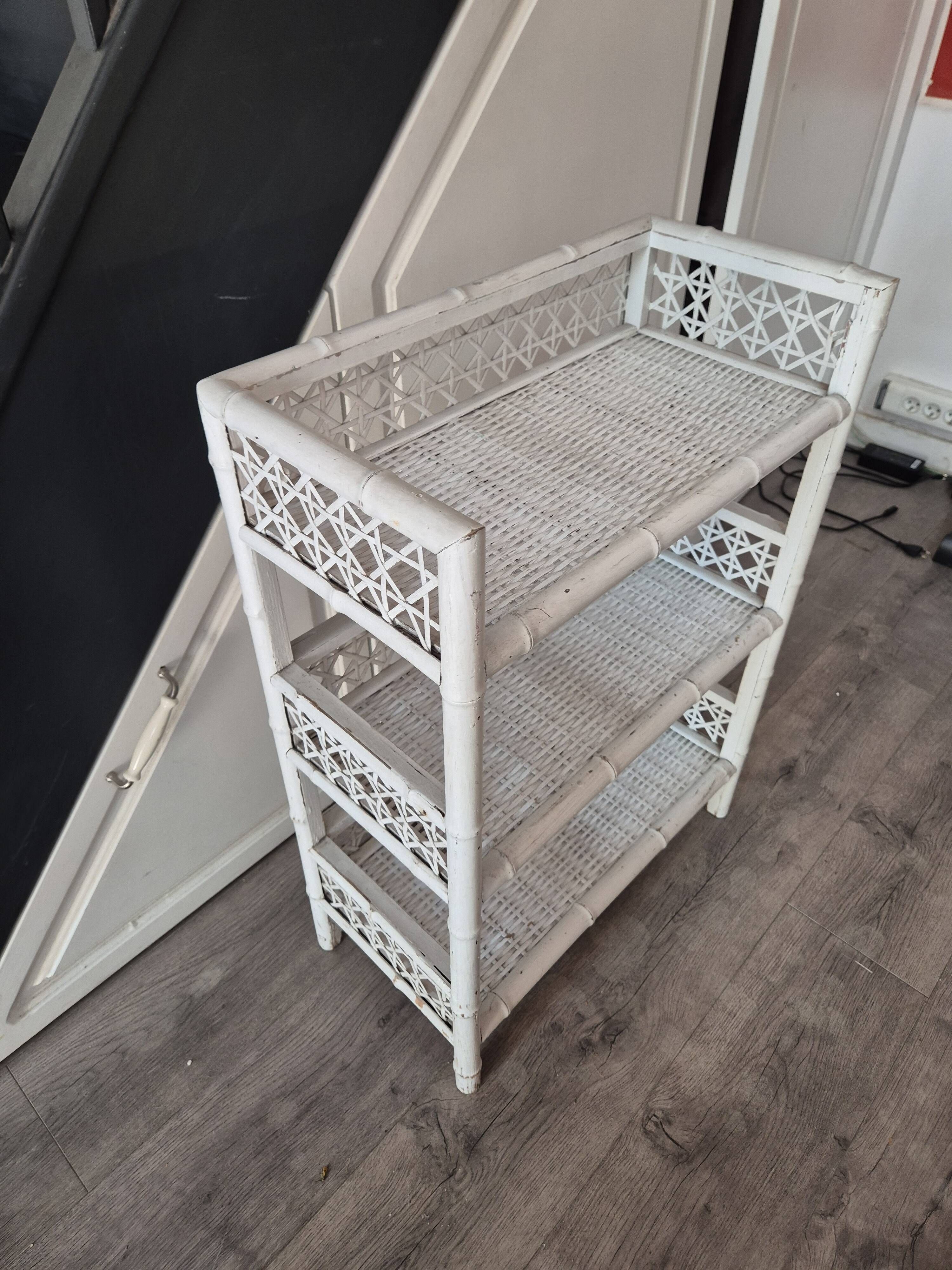 meuble de rangement etagere en rotin osier vintage blanc