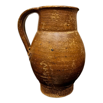 Sandstone pitcher La Hulotte Caylus