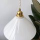 Suspension vintage conique en verre blanc
