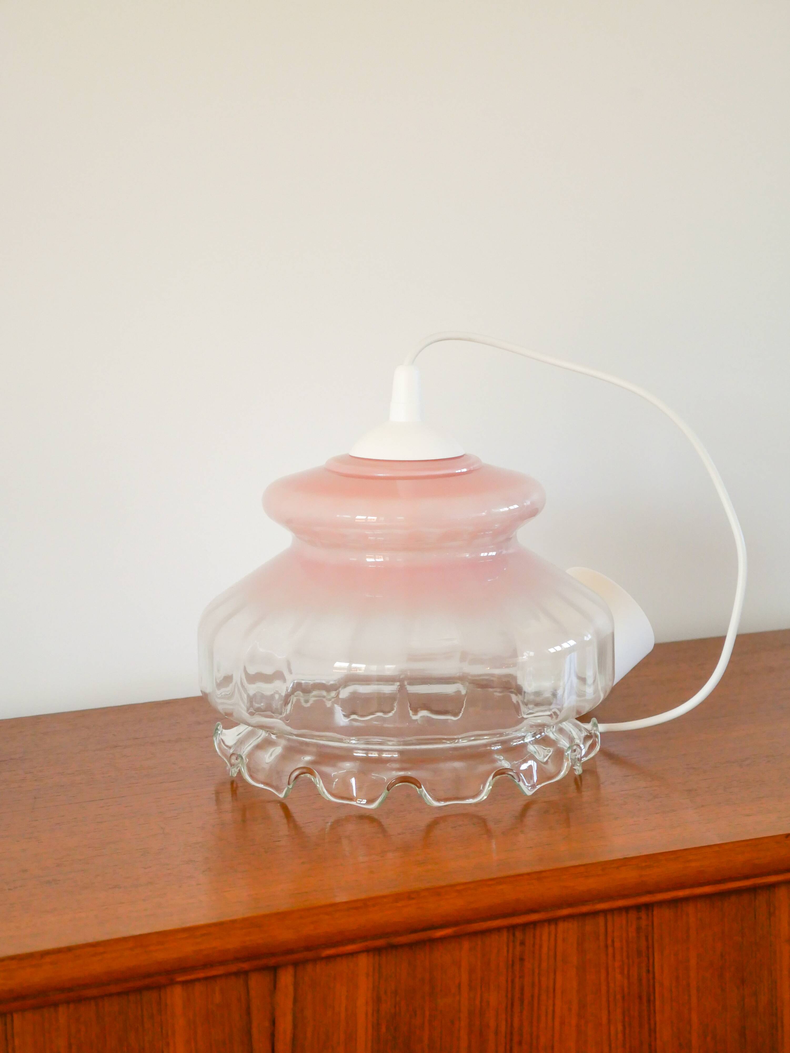 Suspension in opaline, Rose Tie & Dye, 1960