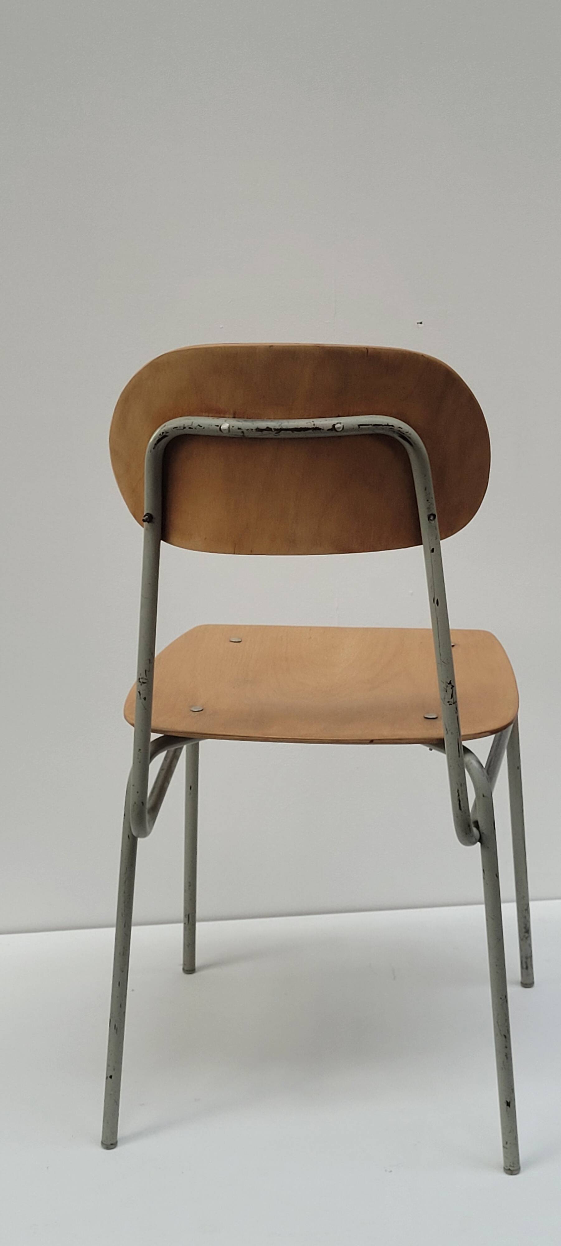 Chaise écolier tchèque