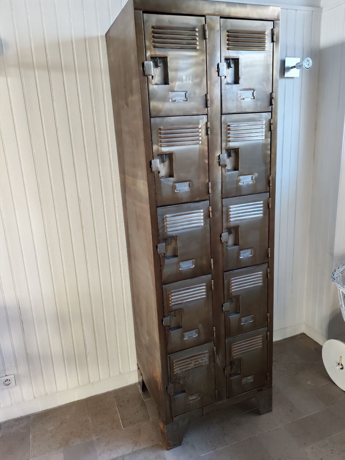 Industrial locker furniture