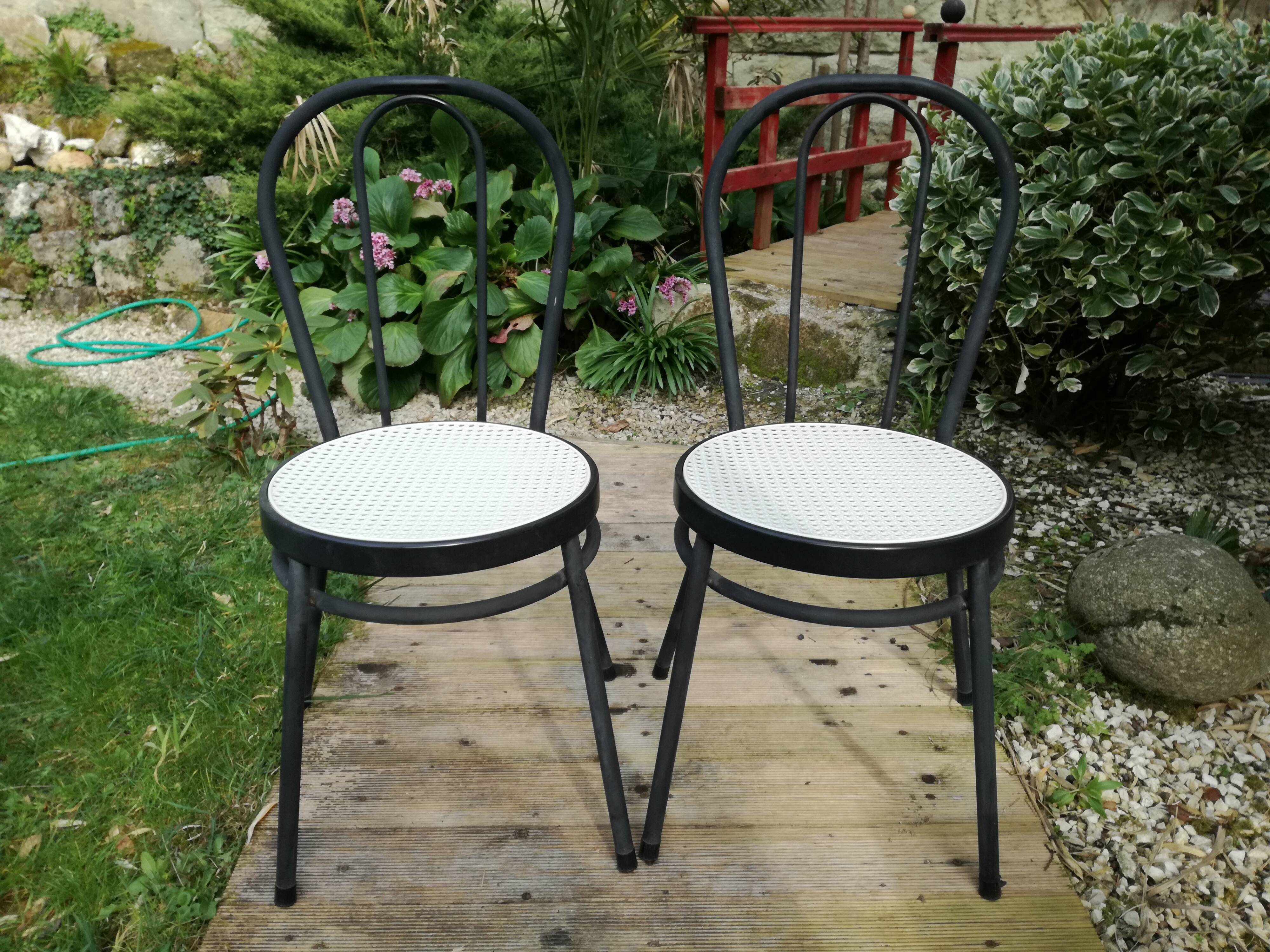 Thonet-style bistro chairs