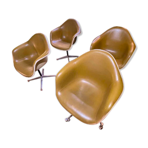 4 Fauteuils DAT pivotants en fibre de verre de Charles & Ray eames, Herman Miller, 1960