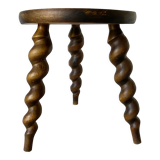 Tripod stool twisted feet