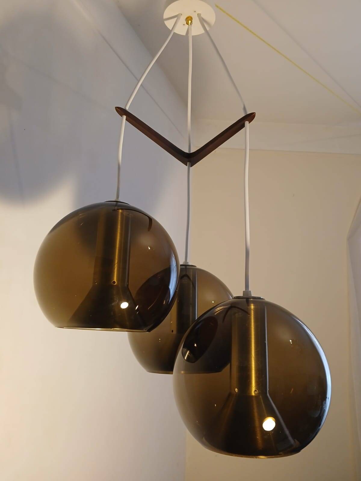 Suspension triple "Globe" by Frank Ligtelijn for Raak – Original edition