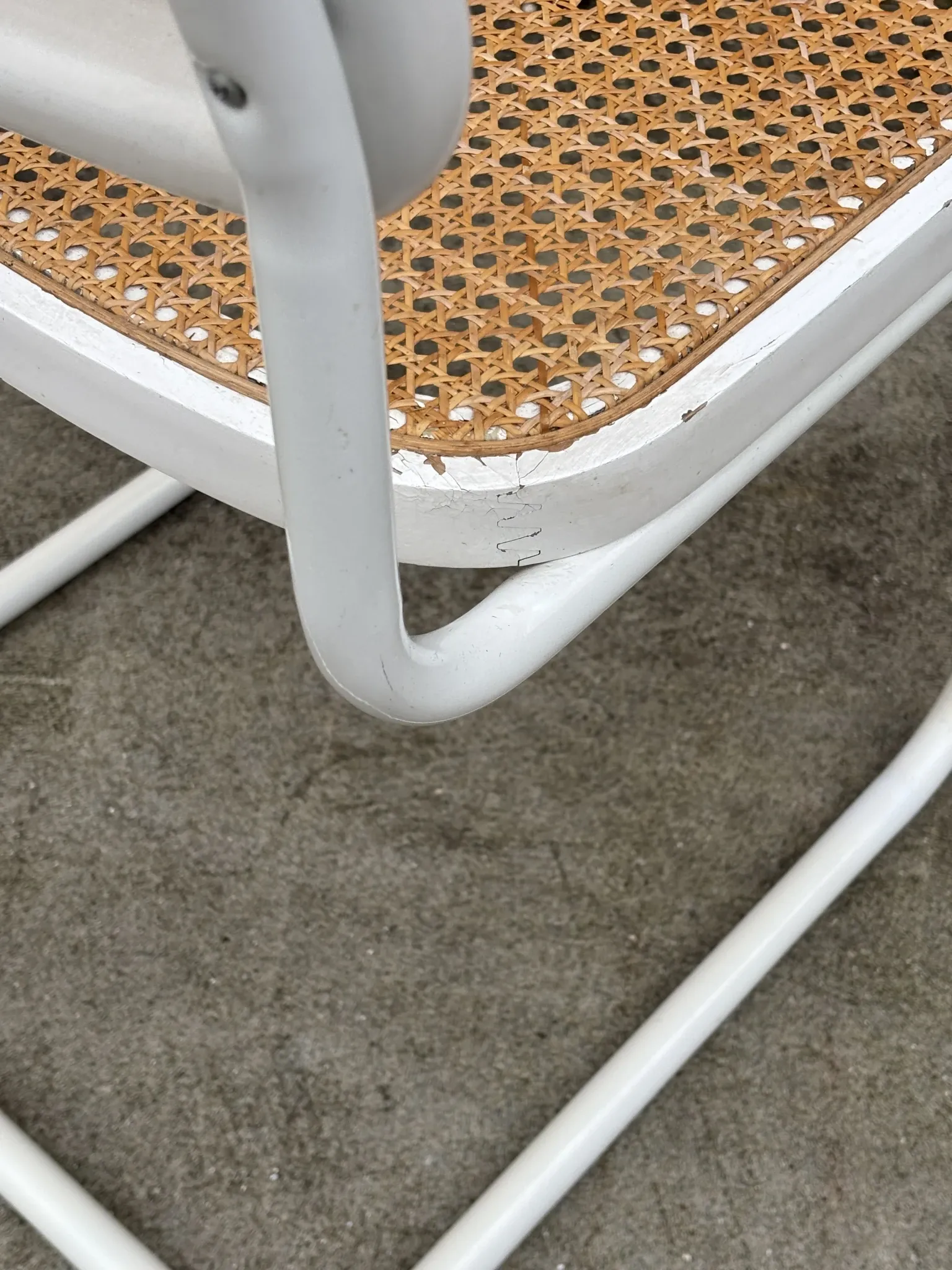 Cesca design chair b32 model in white