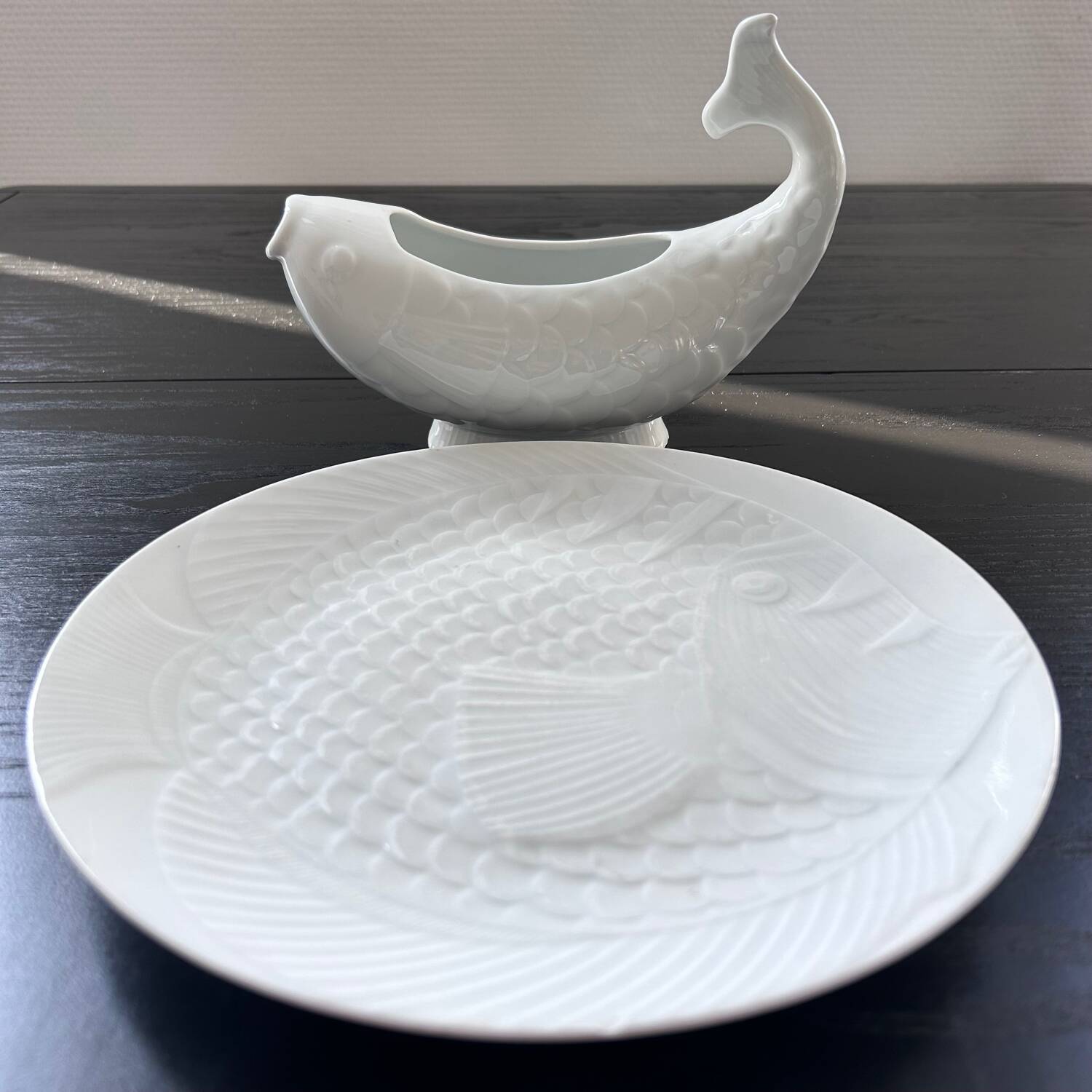 Porcelain fish dish