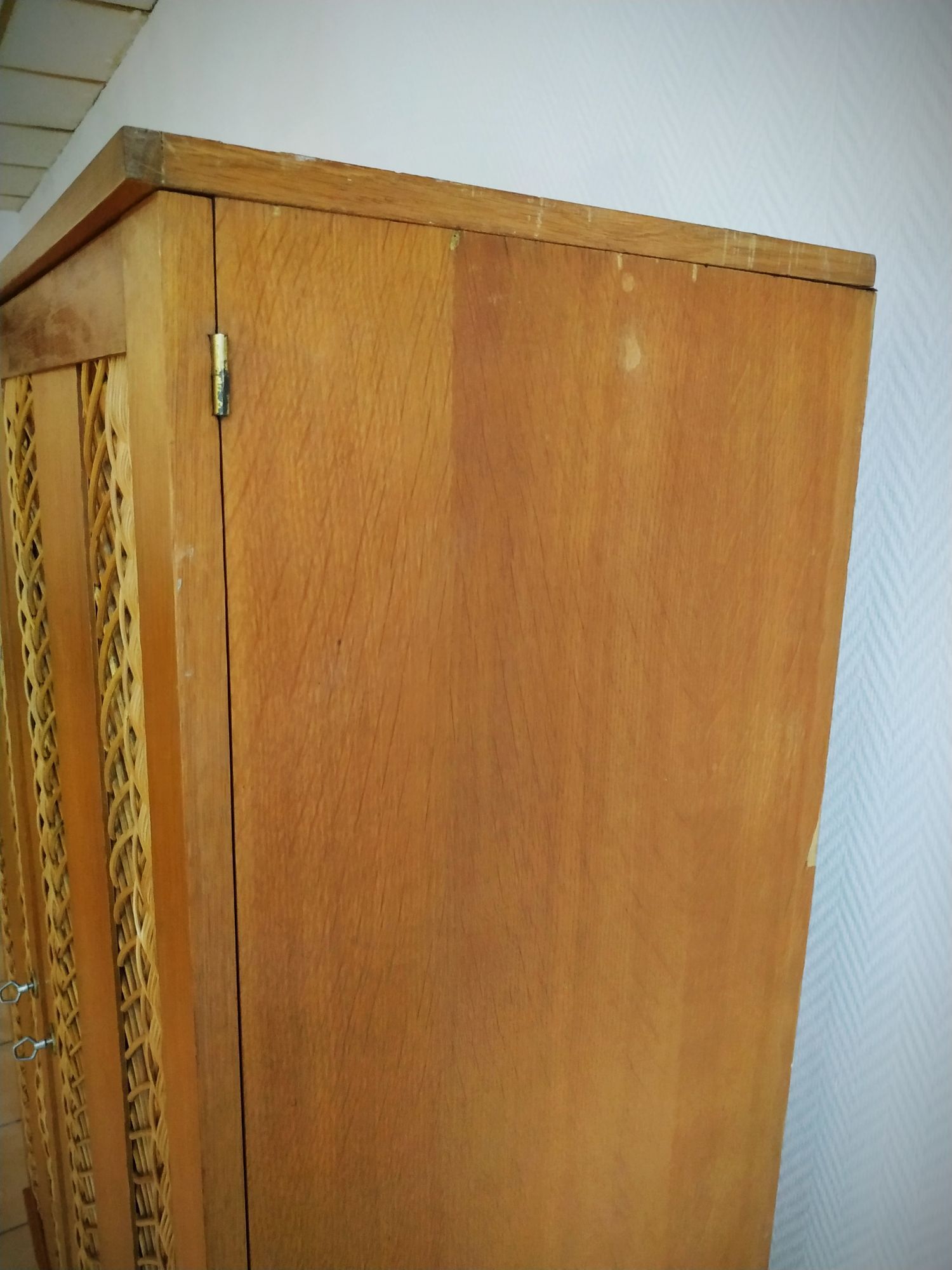 Oak and braided rattan cabinet 60's