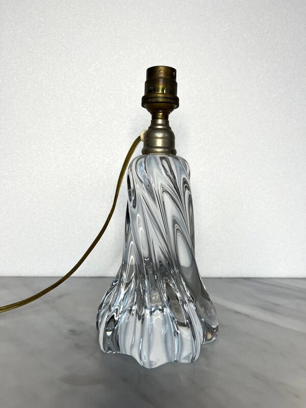 Pied de lampe torsadé en cristal signée Baccarat
