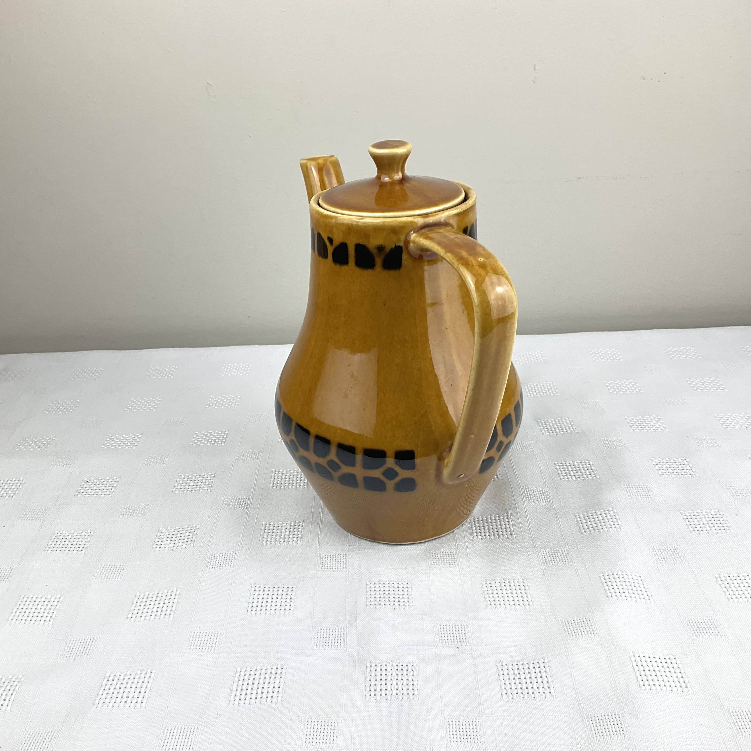 Old ceramic coffee maker - Waku