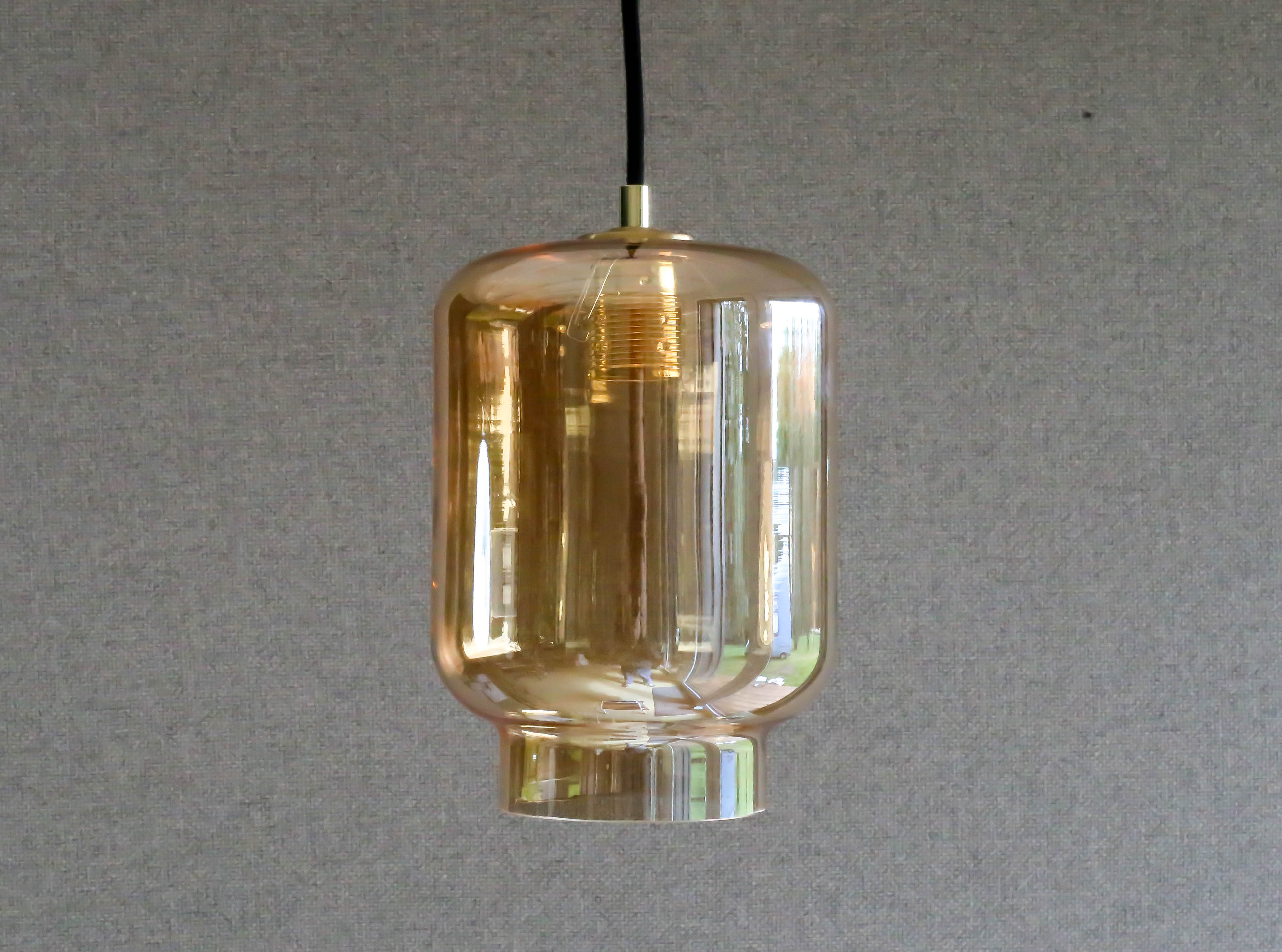 Antique suspension lamp in translucent amber glass - delivered with cable and new socket - circa 1970