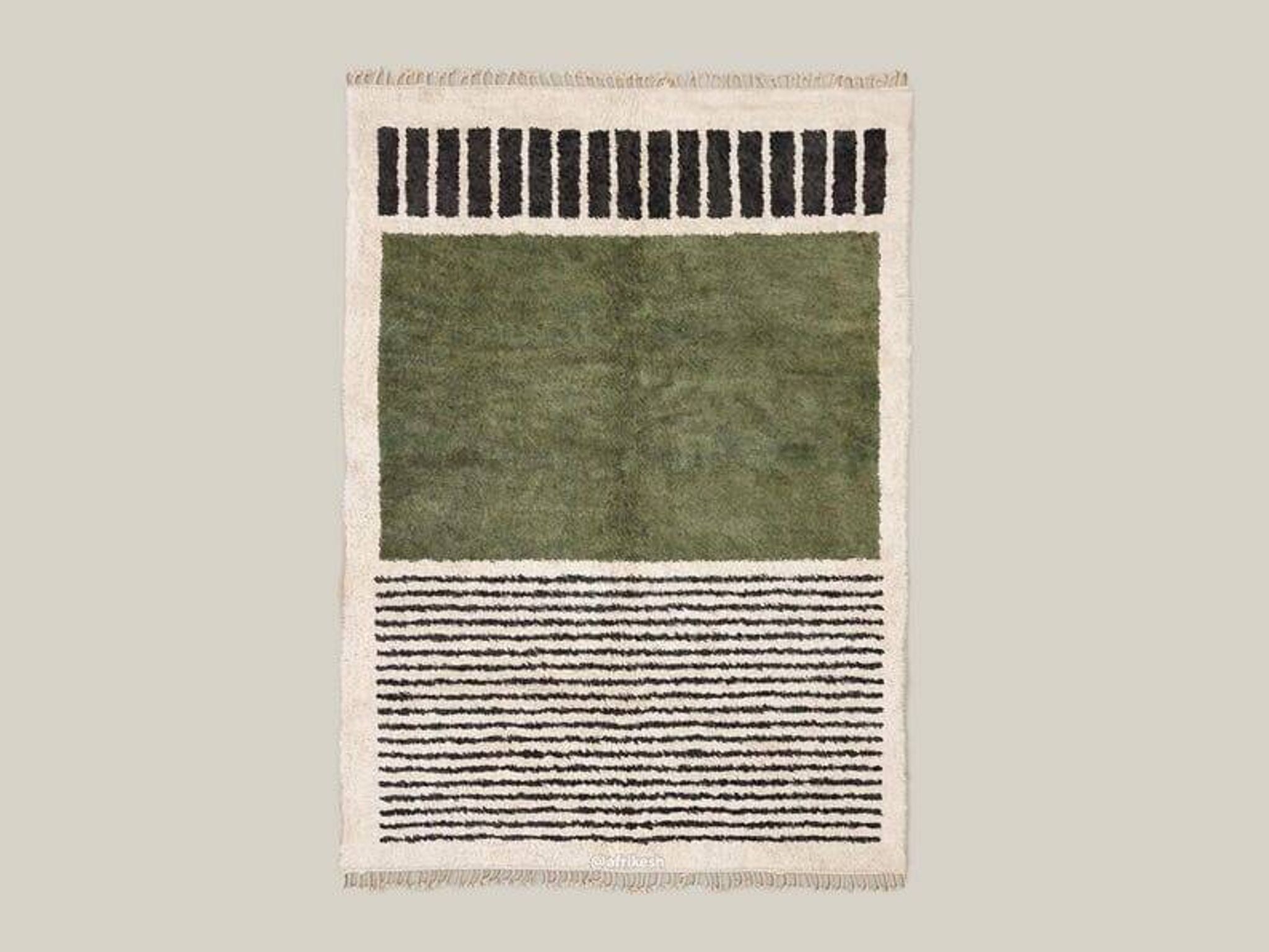Handmade green and white Beni Ourain rug, size 1.4/2.6 m.