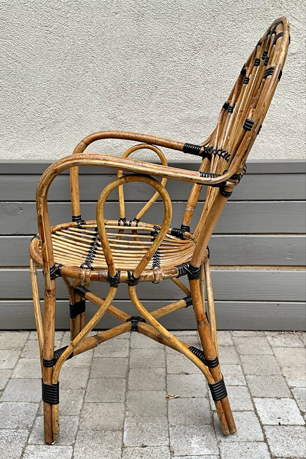Vintage rattan peacock chair – 1970s