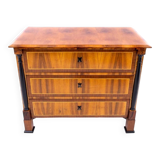 Commode ancienne, Europe du Nord, vers 1850. Après rénovation.