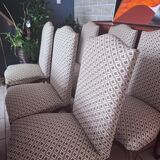 6 chaises Louis XV – tapisserie traditionnelle à ressorts – bois massi