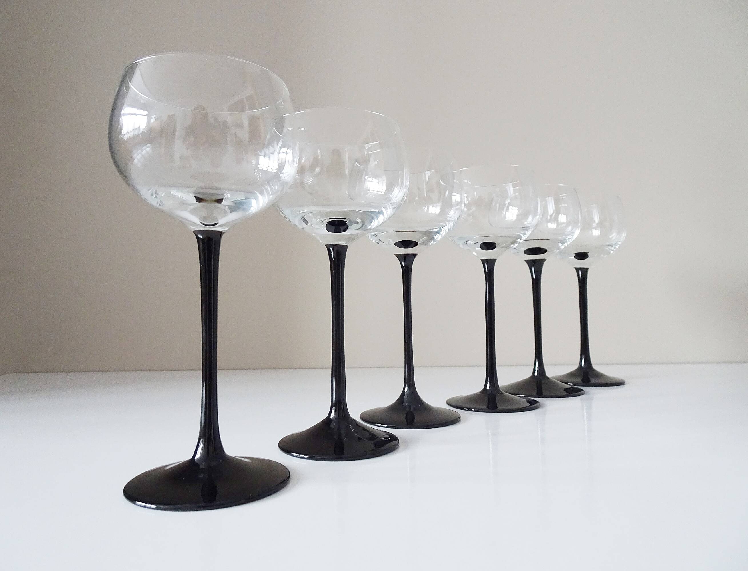 Wine glasses set, 1980s