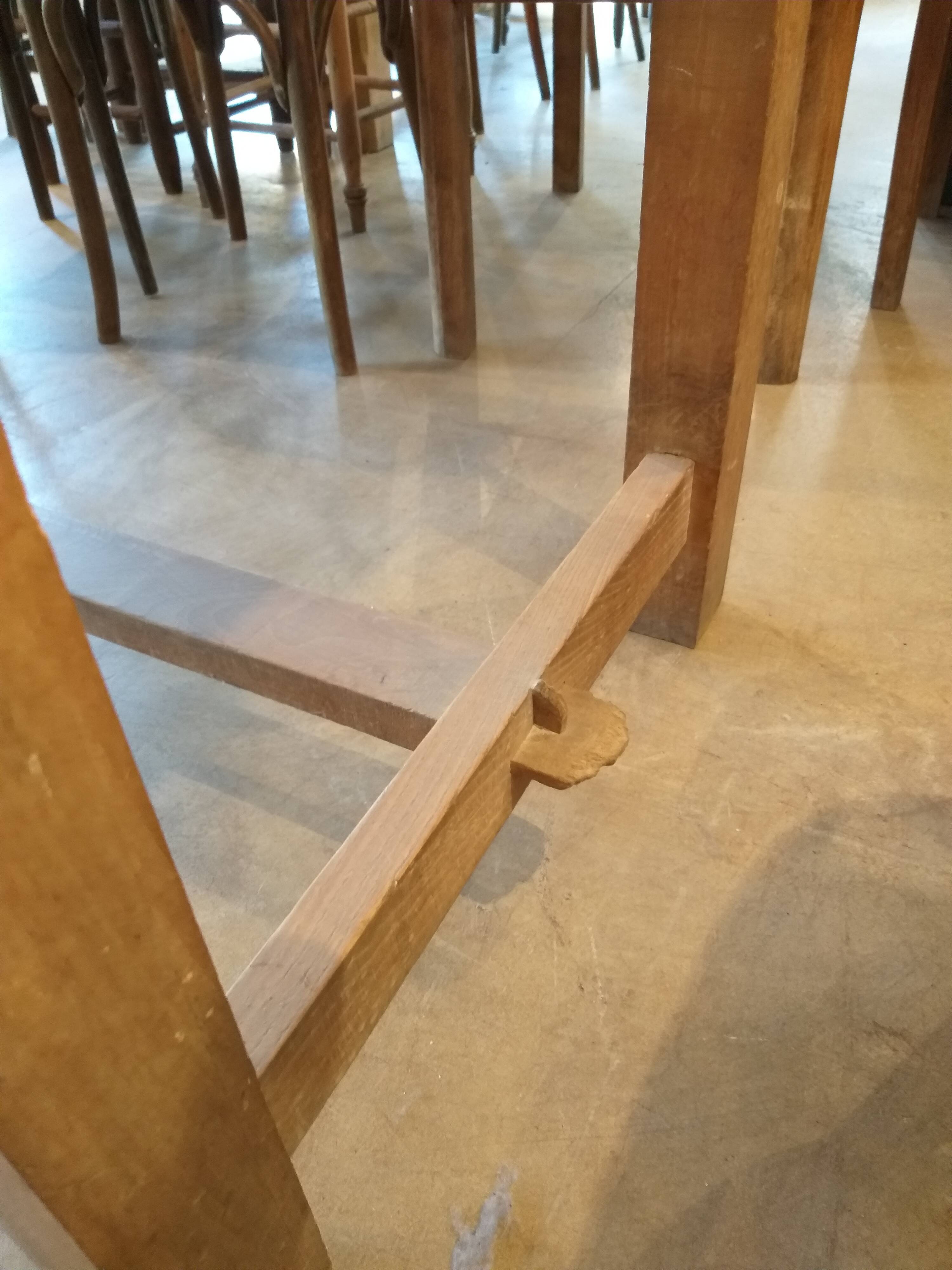 Farm table