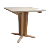 Table de repas carrée en bois massif