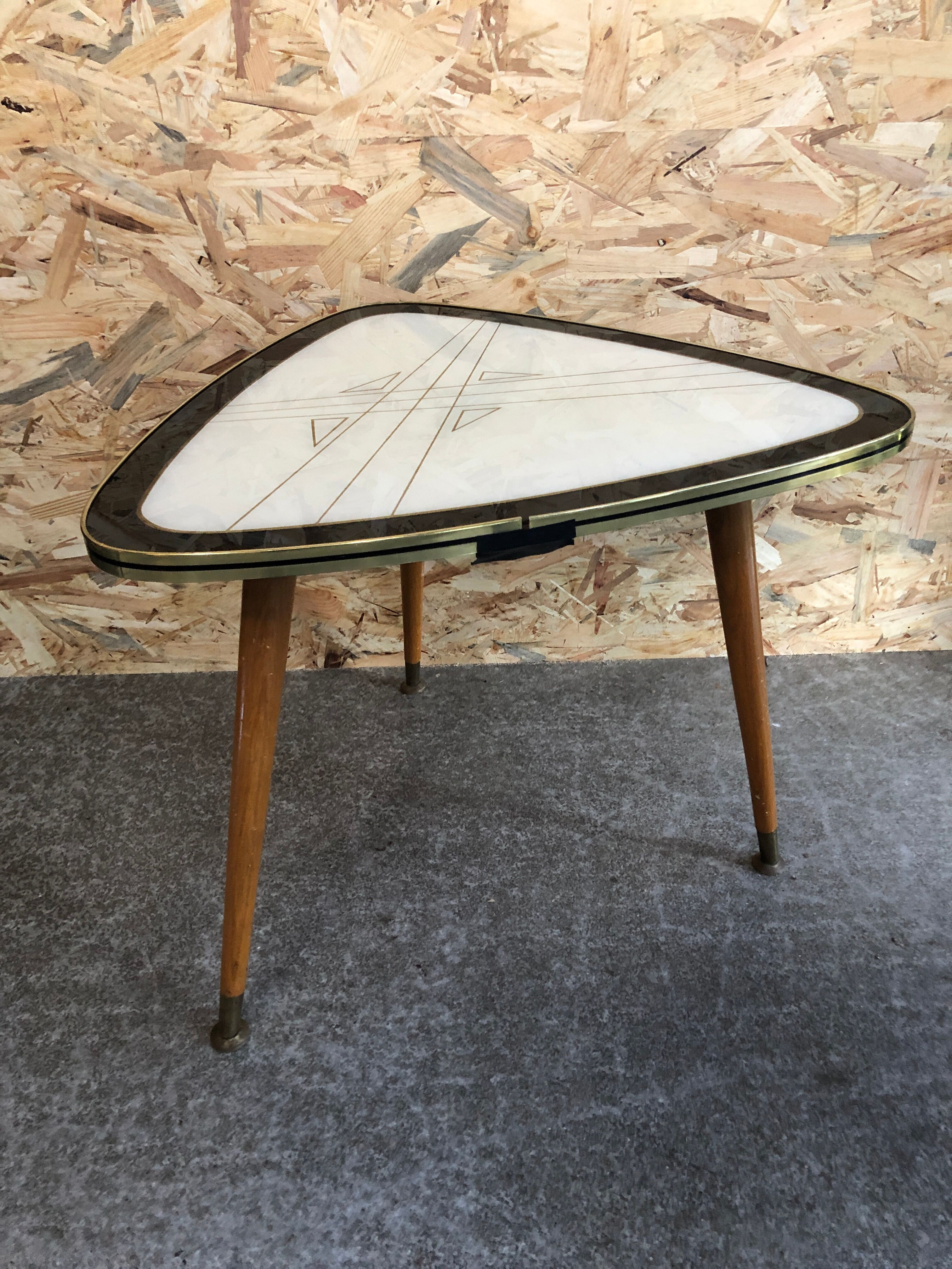 Old coffee table mediator wood & resin compass feet 70s vintage