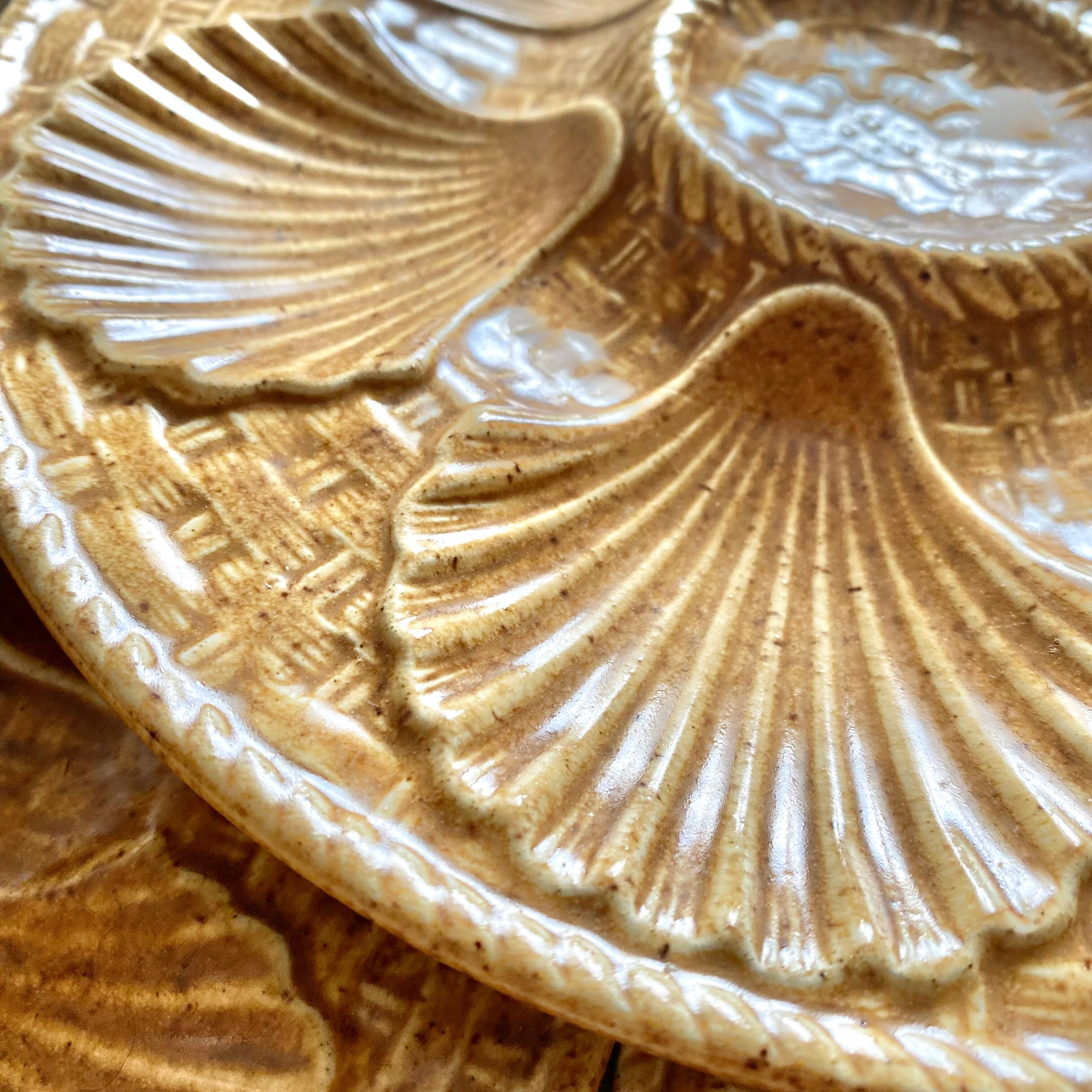 Longchamp oyster service 12 plates and one dish