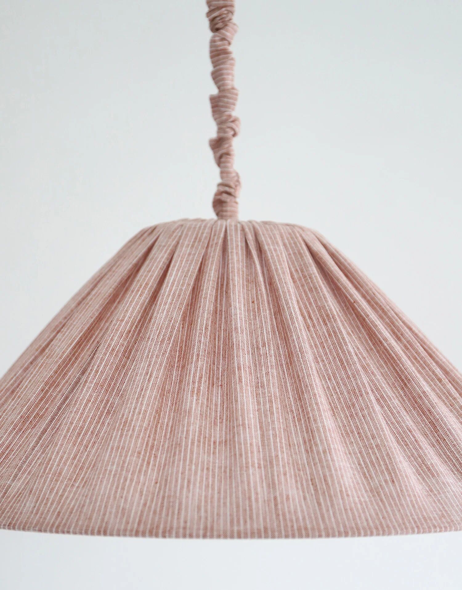 Suspension MALALA — Fine Stripes Earth