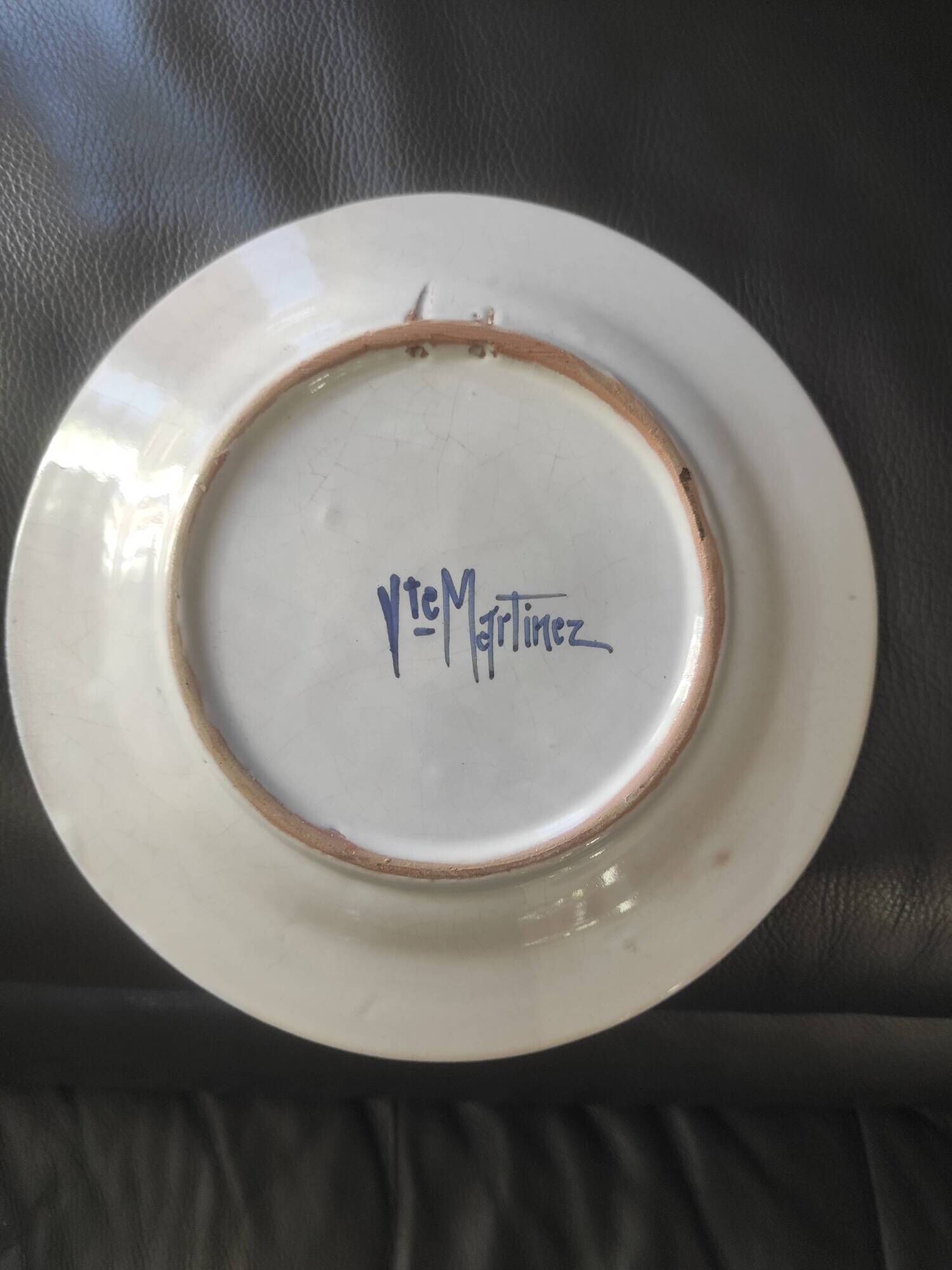 Spanish plate signed Vicente Martinez