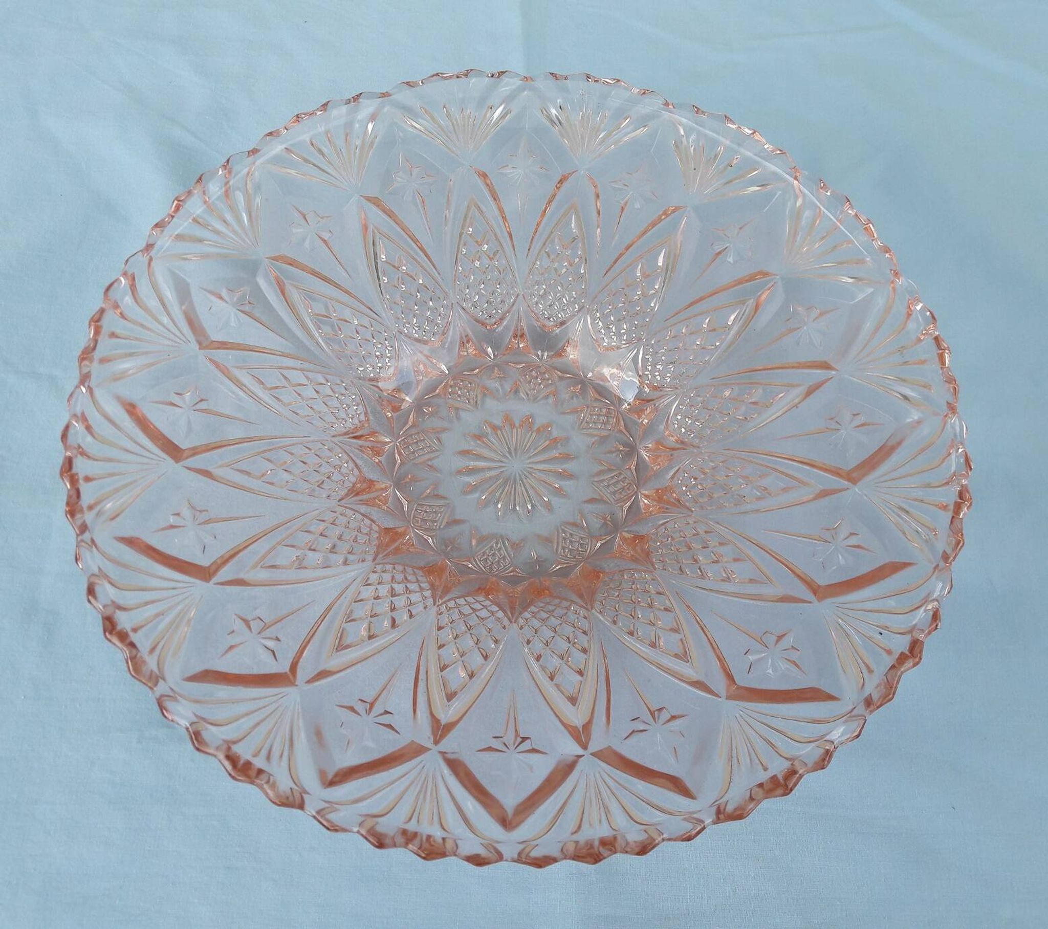 Cut glass bowl