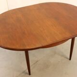 vintage G-Plan ronde eetkamertafel 'Burnstones'