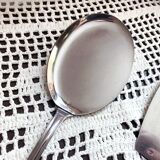 Set of two cutting shovels for cakes, tarts and sweets