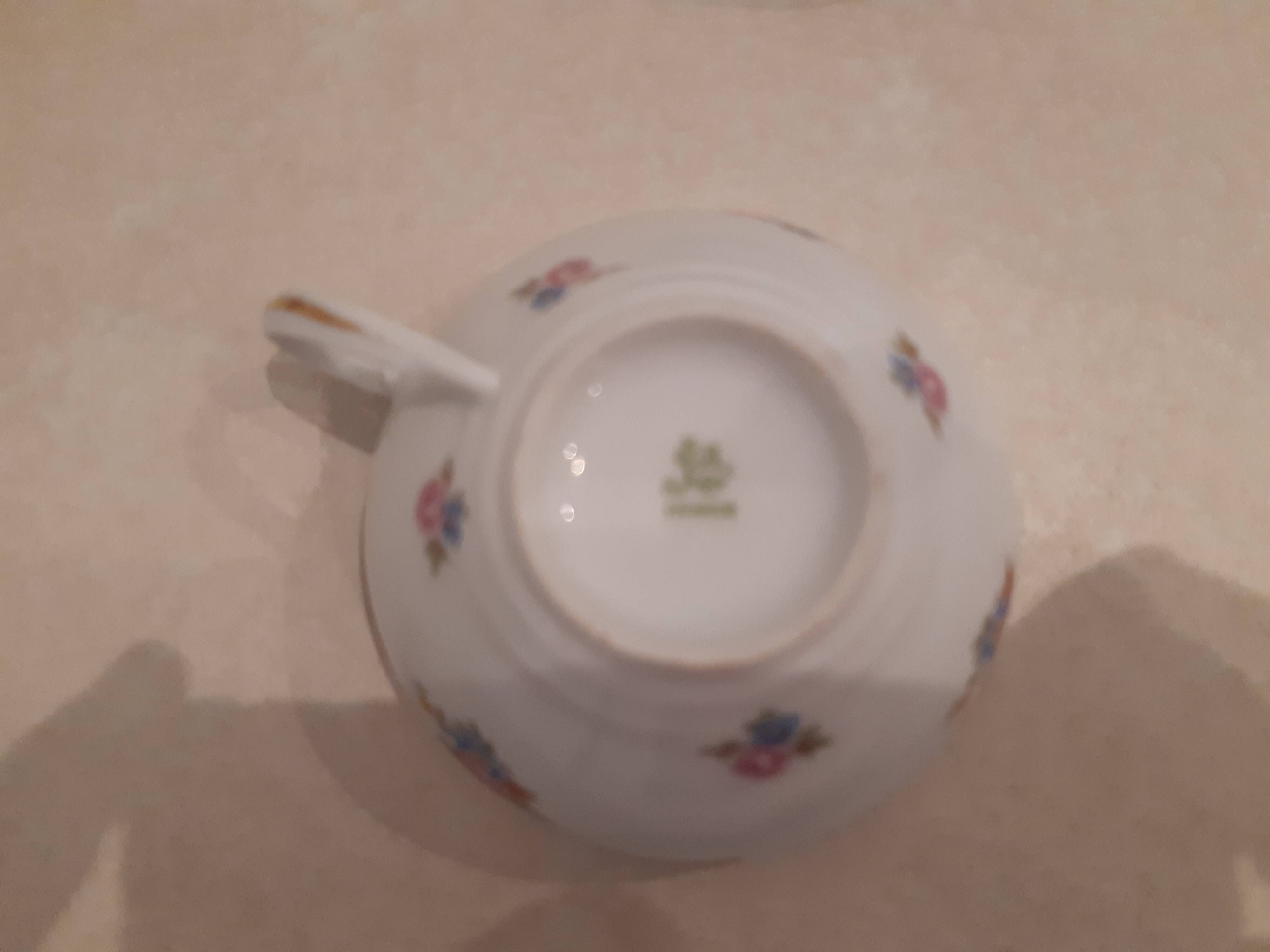 Breakfast set in white porcelain with floral decoration, 1930s.